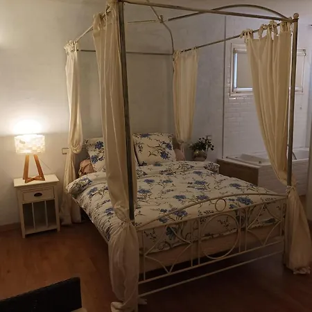 La Palmera Bed & Breakfast *